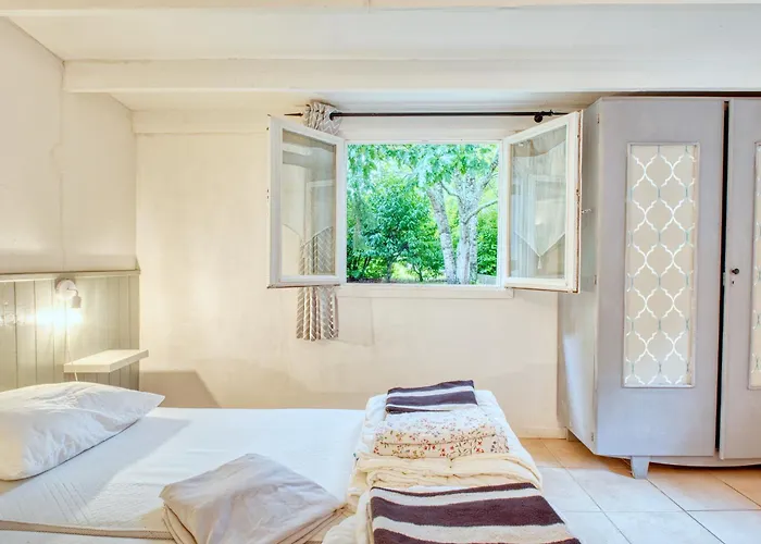 Le Martin Pecheur Nyaraló Varaignes